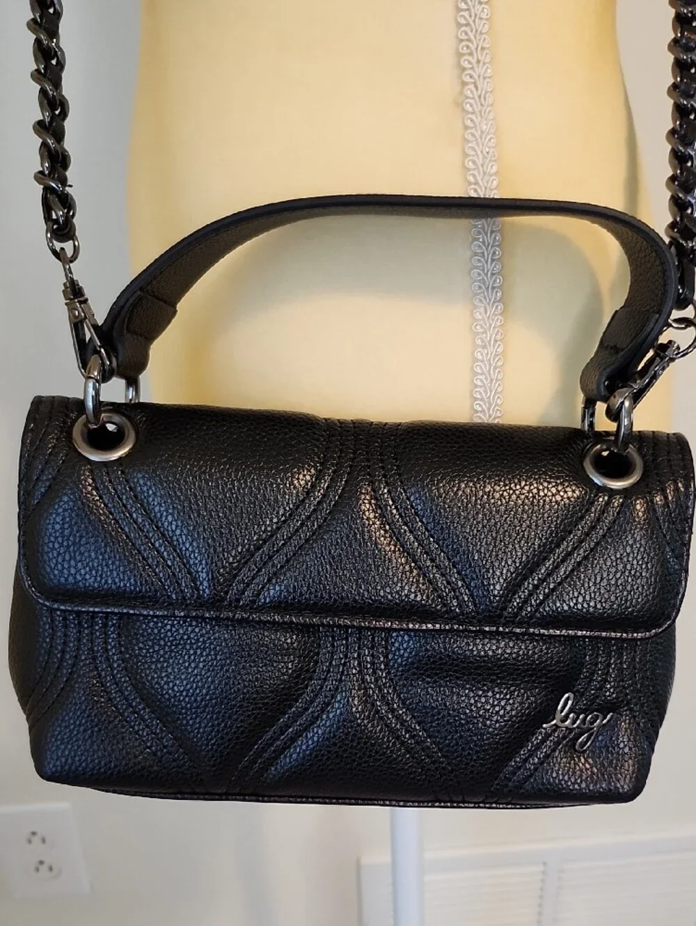 Lug Cadence Black Small Quilted Crossbody